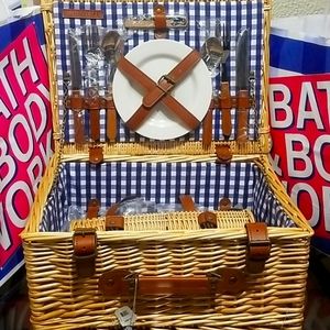 Bath and Body Works HTF Picnic Basket
